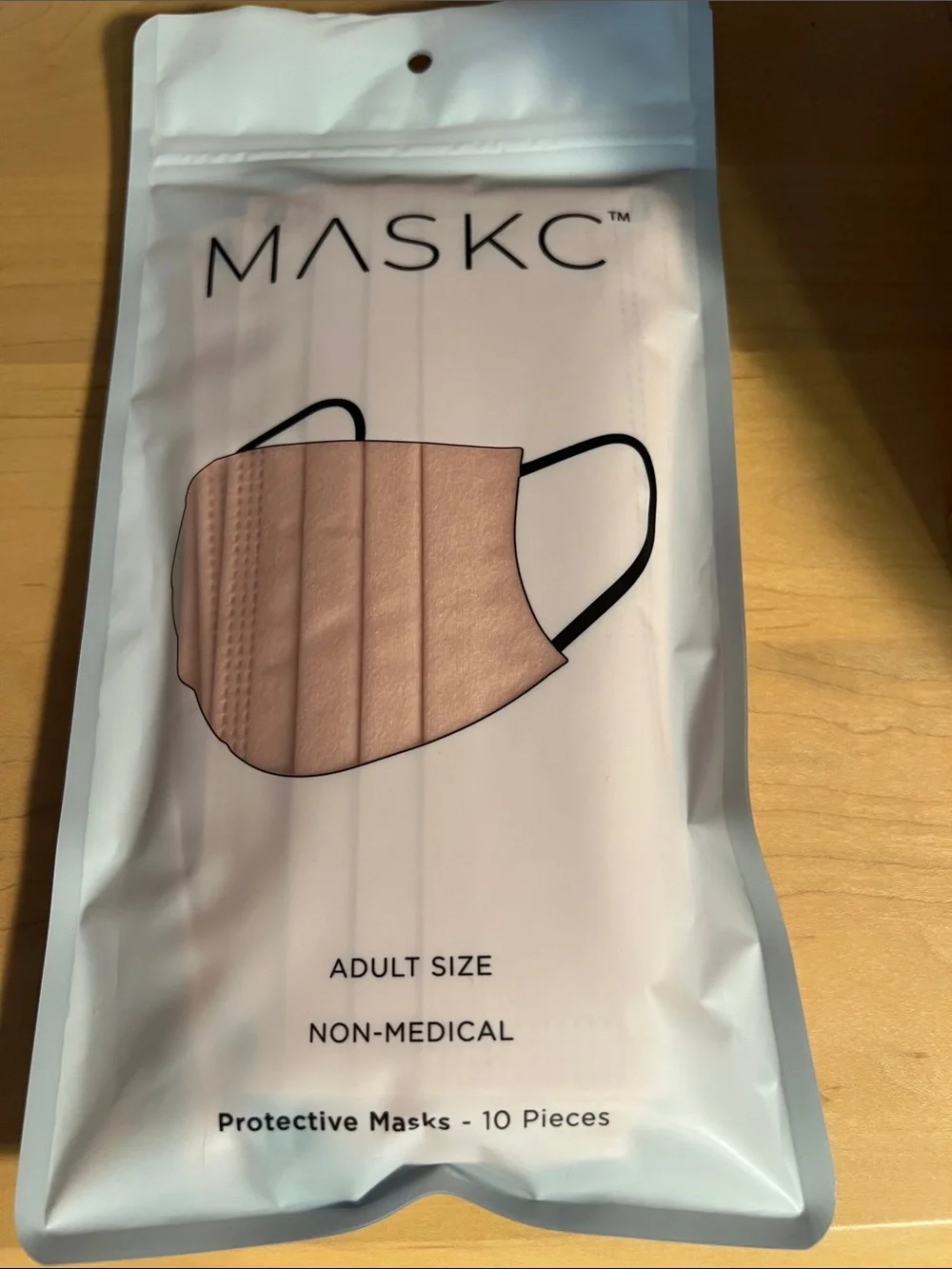 10 Disposable face masks in neutral - everyday comfort